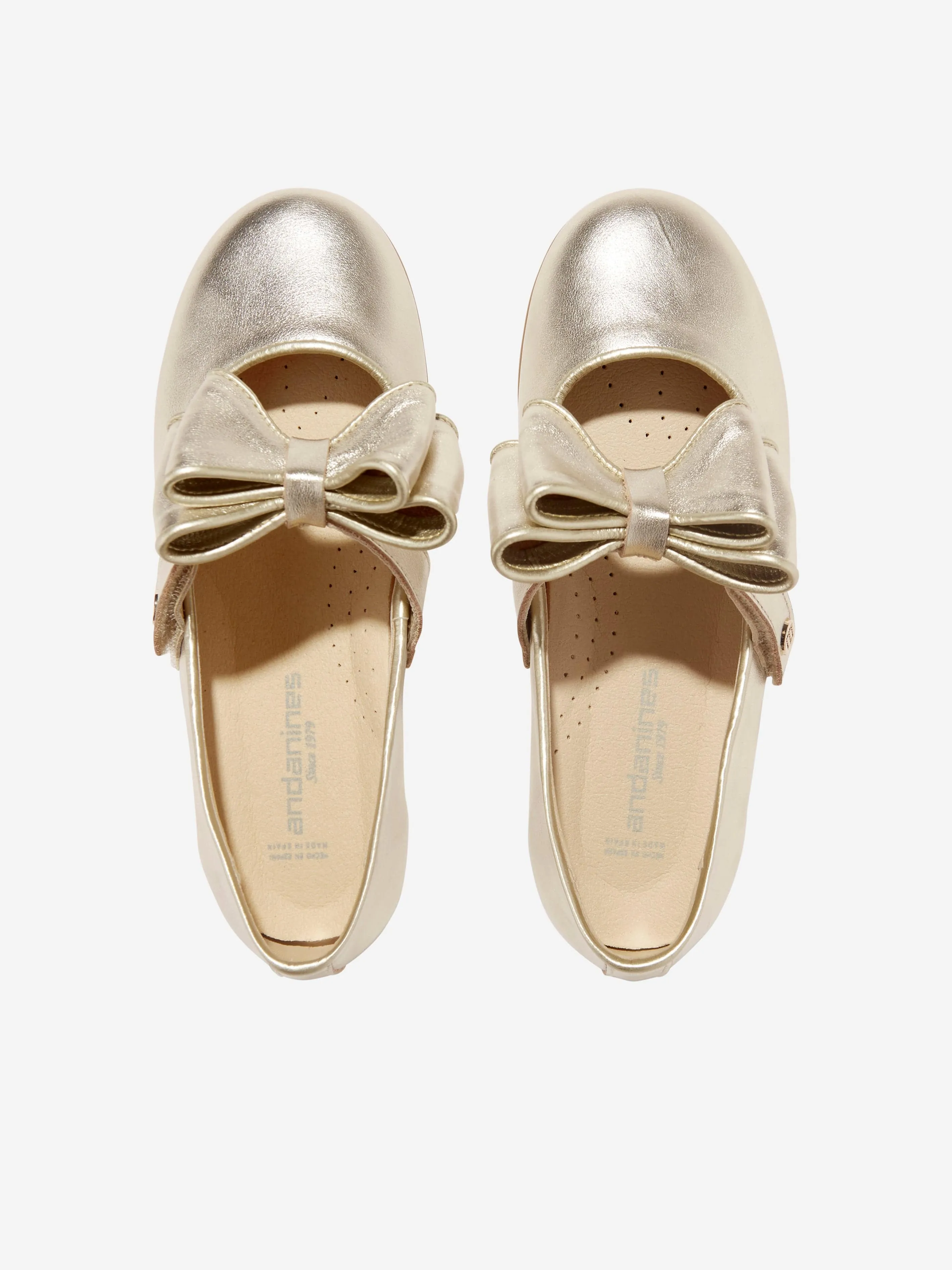 Andanines Girls Pumps With Bow in Gold